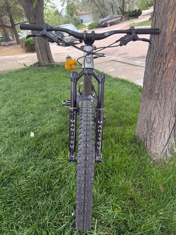 Used Commencal META HT 24 2026 2026 Youth, Light Gray — image 4 of 8