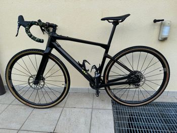 Used BMC URS ONE 2021 2021 Road & Gravel, Schwarz — image 2 of 6