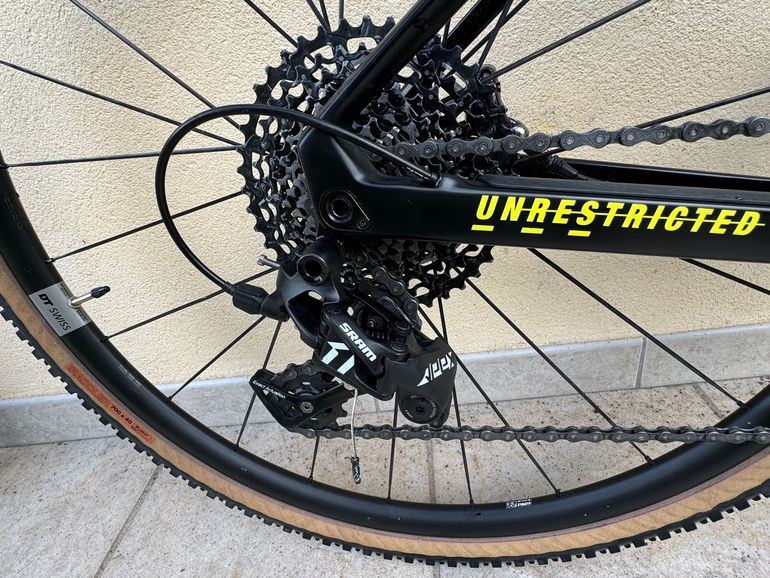 Used BMC URS ONE 2021 2021 Road & Gravel, Schwarz — image 3 of 6