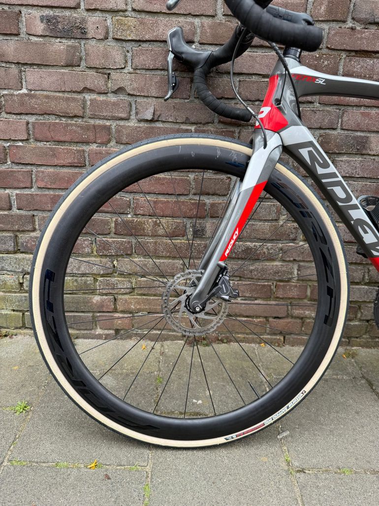 Used Ridley Fenix SL Disc - Ultegra Di2 2019 2019 Road & Gravel — image 9 of 10