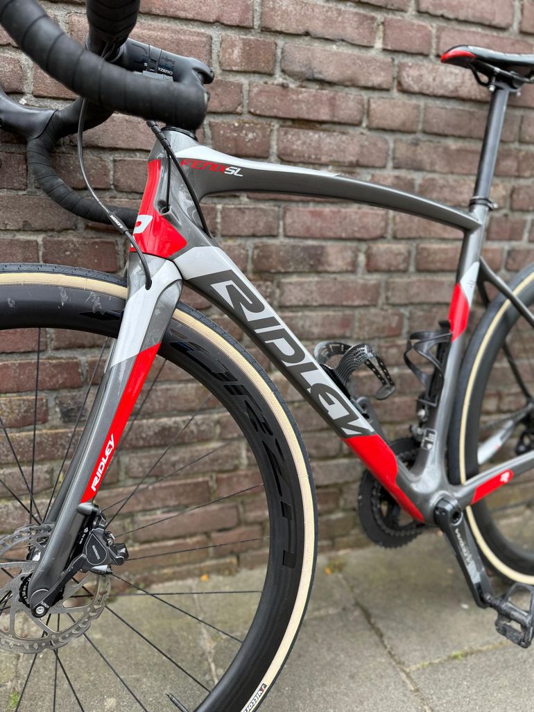 Used Ridley Fenix SL Disc - Ultegra Di2 2019 2019 Road & Gravel — image 5 of 10