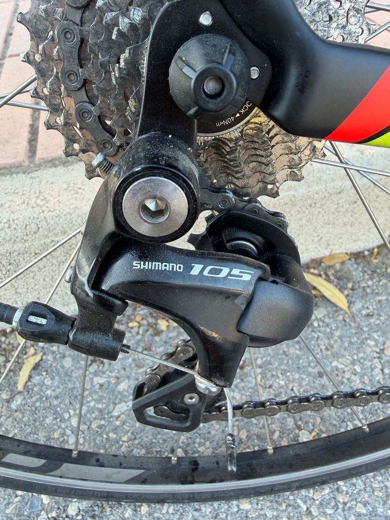 Used Specialized Roubaix SL4 Sport 2017 2017 Road & Gravel, Black — image 3 of 10