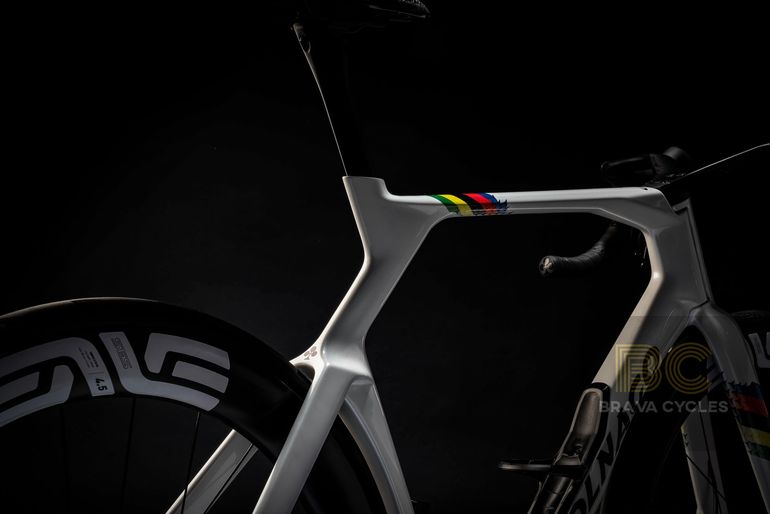 Used Colnago Colnago Y1Rs | Color YRWC | Size M | NEW Frameset Frameset 2026 Road & Gravel — image 9 of 16