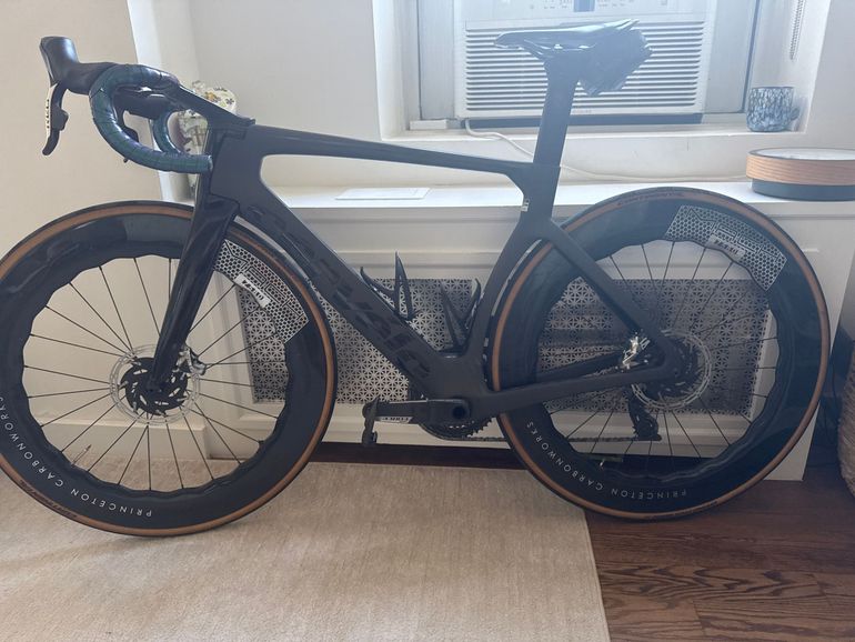 Used Cervélo S5 Red eTap AXS 2024 2024 Road & Gravel, Black — image 2 of 3