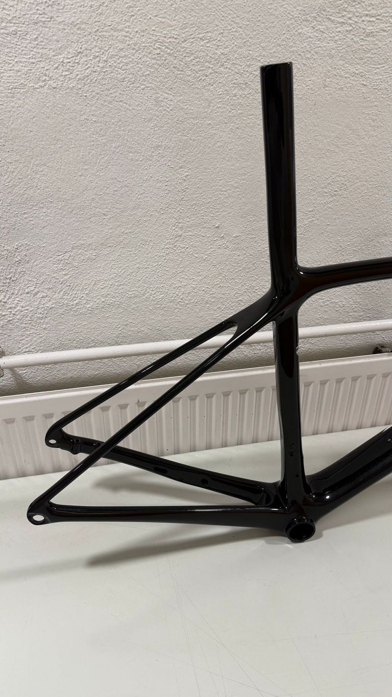 Used Giant TCR Advanced SL Disc Frameset 2024 Frameset 2024 Road & Gravel, Black — image 8 of 11