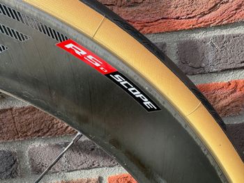 Used Basso Astra Shimano Ultegra Di2 2021 Road & Gravel, Light Gray — image 6 of 7