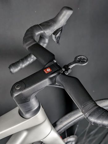 Used Trek Madone SL 7 Gen 8 2025 2025 Road & Gravel, Light Gray — image 14 of 24
