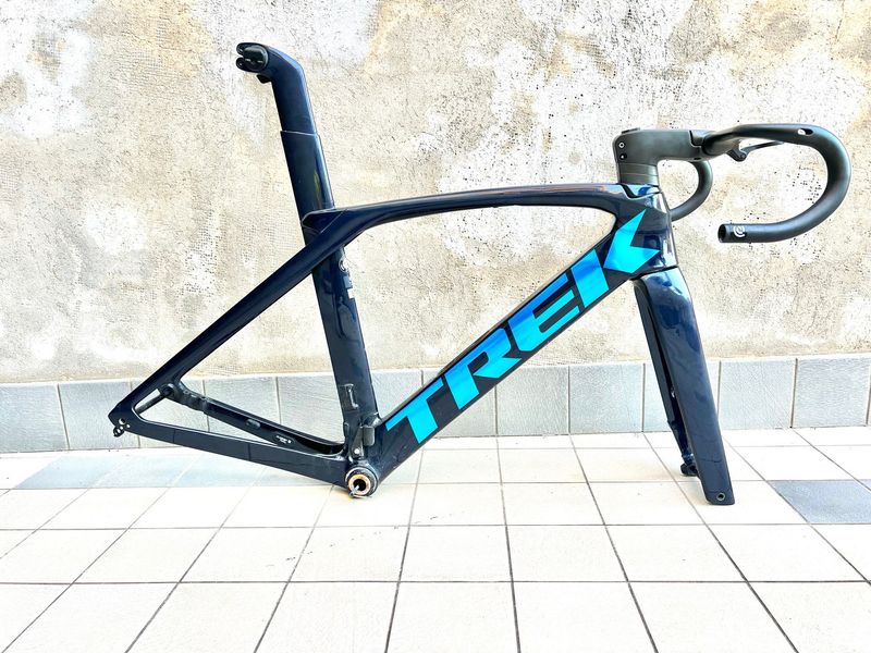 Used Trek Madone SL 7 2023 Frameset 2023 Road & Gravel, Blue — image 1 of 6