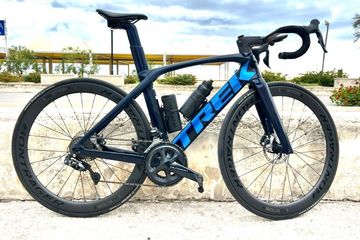 Used Trek Madone SL 7 2023 Frameset 2023 Road & Gravel, Blue — image 6 of 6