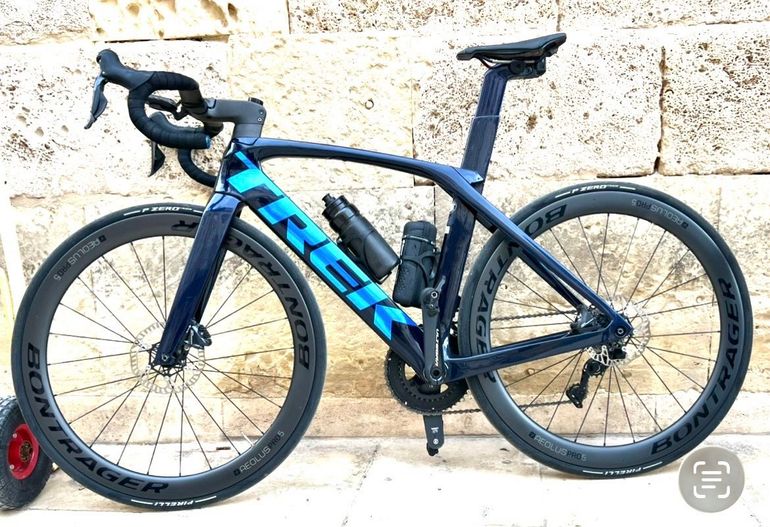 Used Trek Madone SL 7 2023 Frameset 2023 Road & Gravel, Blue — image 5 of 6