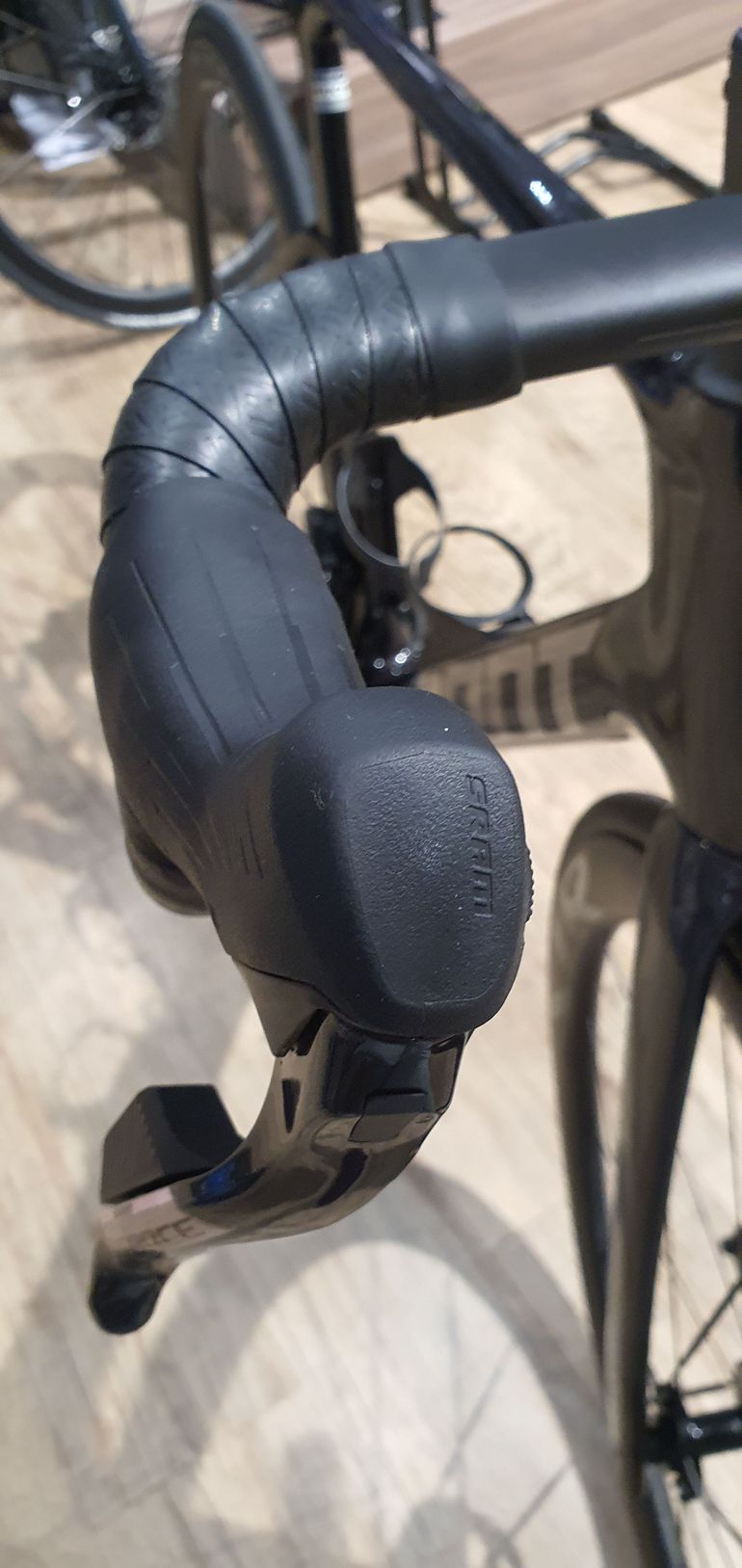 Used Giant Propel Advanced Pro 0-AXS 2027 2027 Road & Gravel — image 4 of 15