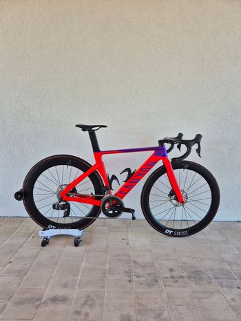 Used Canyon Aeroad CF SLX 7 Disc eTap 2023 2023 Road & Gravel
