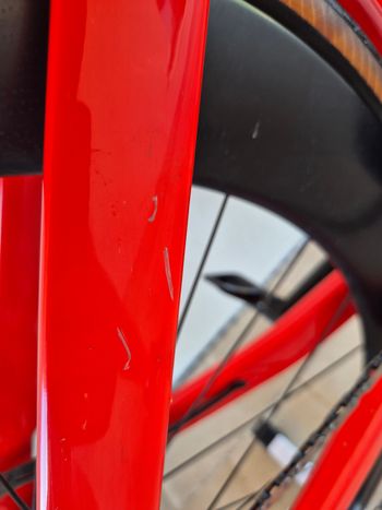 Used Canyon Aeroad CF SLX 7 Disc eTap 2023 2023 Road & Gravel, Red — image 6 of 7