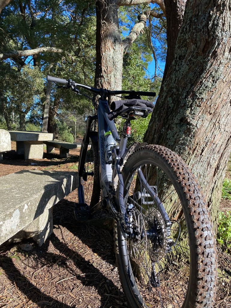 Used Merida eONE-FORTY 700 2021 2021 Mountainbike — image 2 of 3