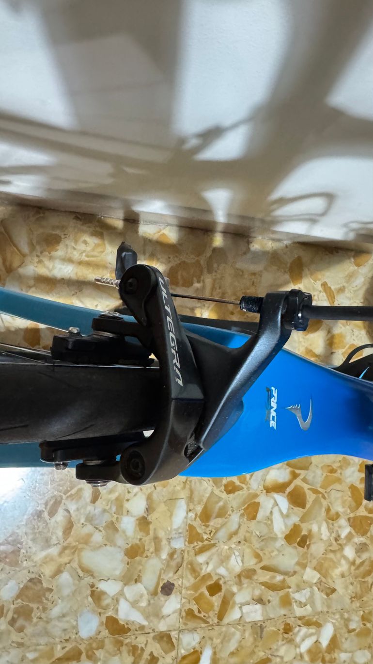 Used Pinarello Prince Shimano Ultegra 2019 Road & Gravel, Blue — image 6 of 17