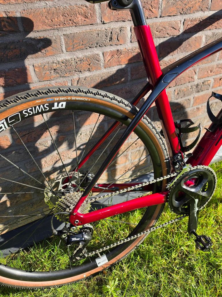 Used Trek Domane SL 5 2020 2020 Road & Gravel, Red — image 2 of 6
