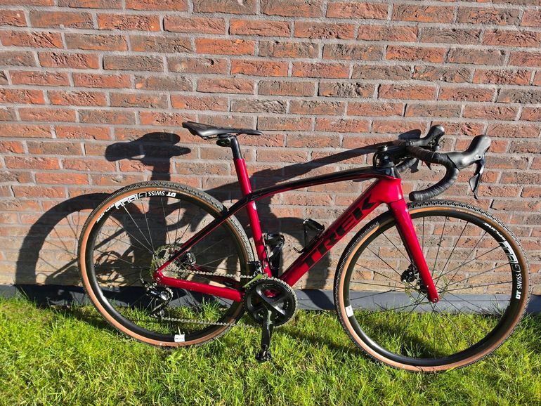 Used Trek Domane SL 5 2020 2020 Road & Gravel, Red — image 1 of 6