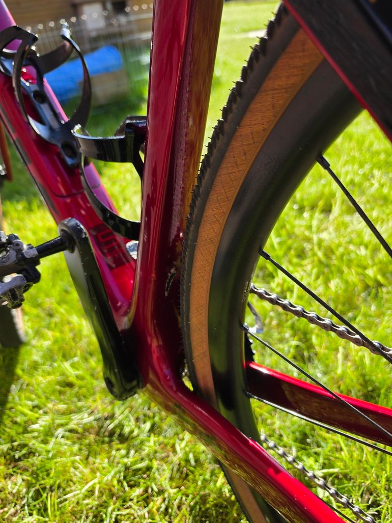 Used Trek Domane SL 5 2020 2020 Road & Gravel, Red — image 4 of 6