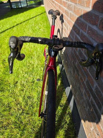 Used Trek Domane SL 5 2020 2020 Road & Gravel, Red — image 3 of 6