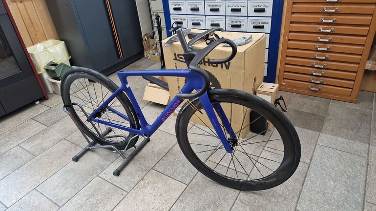 Used Evolve Evolve Custom Shimano Ultegra Di2 2026 Road & Gravel, Viola — image 5 of 6