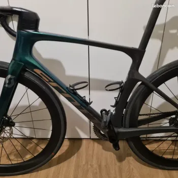 Used Scott Foil RC 20 2022 2022 Road & Gravel — image 11 of 13