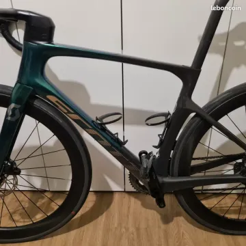 Tweedehands Scott Foil RC 20 2022 2022 Road & Gravel — afbeelding 11 van 13