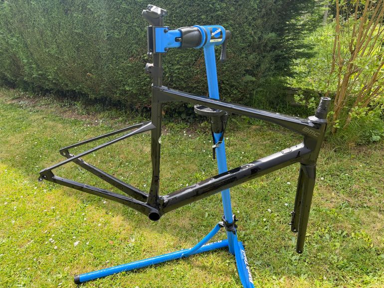 Used BMC Roadmachine 01 MOD P2P 2023 Frameset 2023 Road & Gravel — image 2 of 9