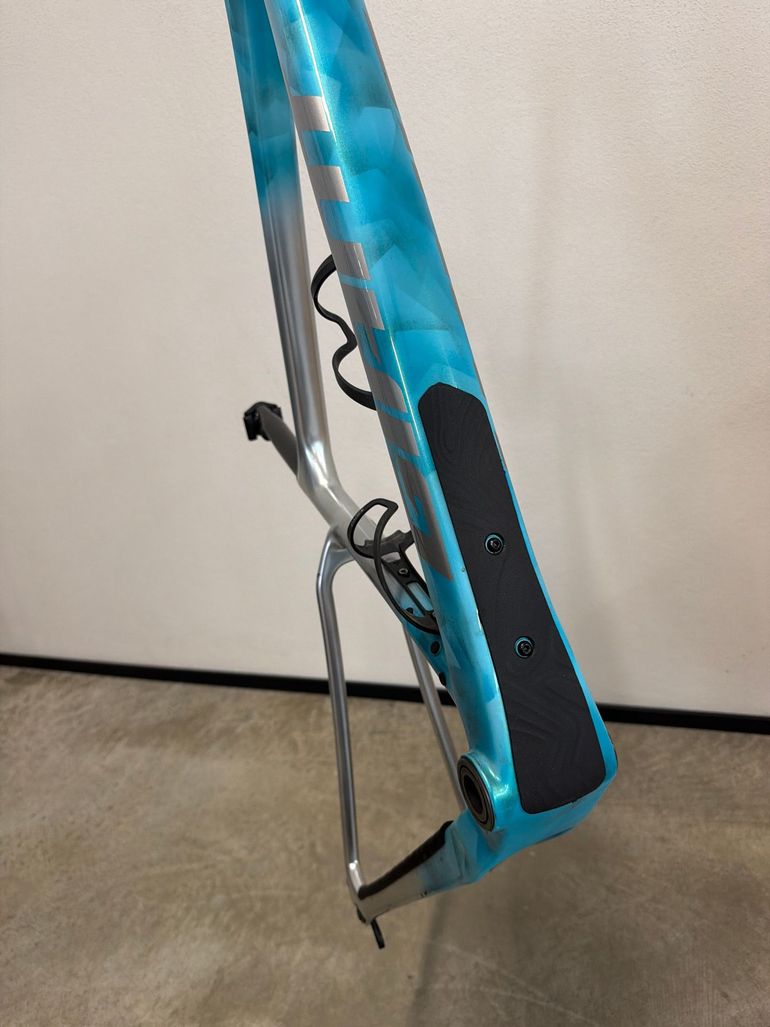 Used Giant Revolt Advanced Pro FF 2025 Frameset 2025 Road & Gravel, Blue — image 6 of 6