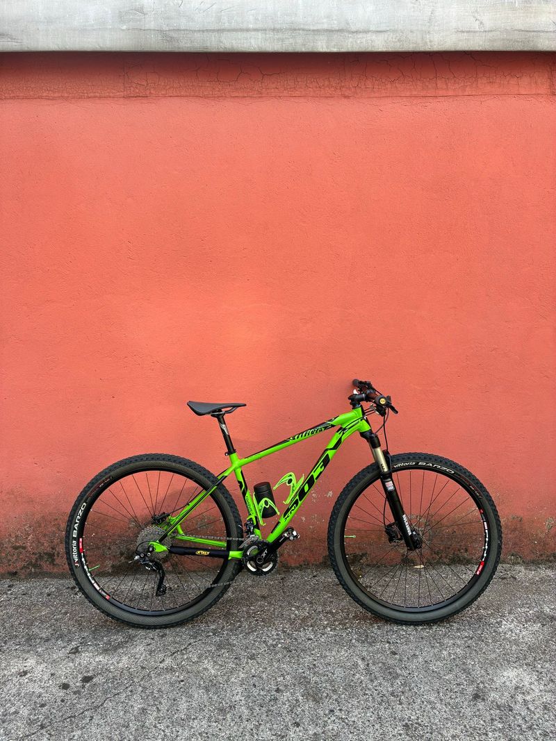 Used Wilier 503x Shimano Deore XT 2016 Mountainbike, Green — image 4 of 7