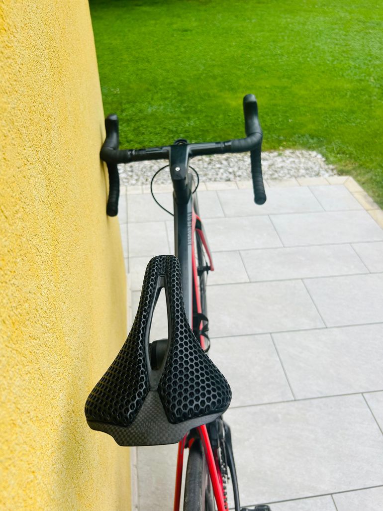 Used Canyon Aeroad CF SLX Disc 9.0 LTD 2018 2018 Road & Gravel — image 3 of 3