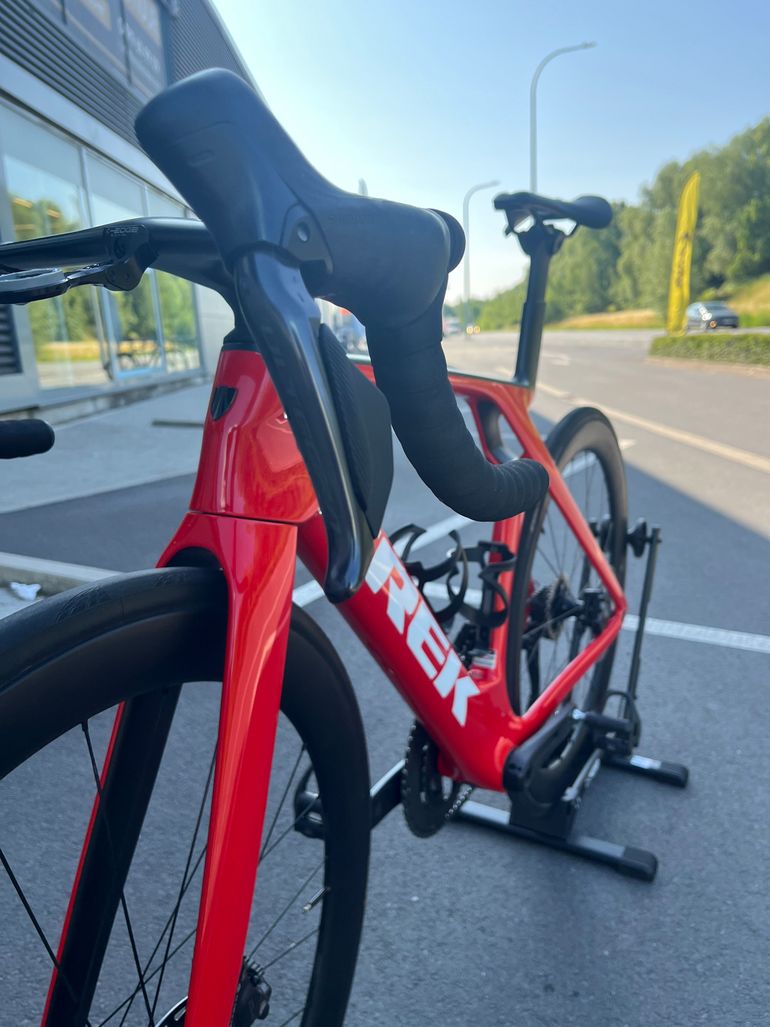 Used Trek Madone SLR 7 Gen 7 2024 2024 Road & Gravel — image 6 of 6