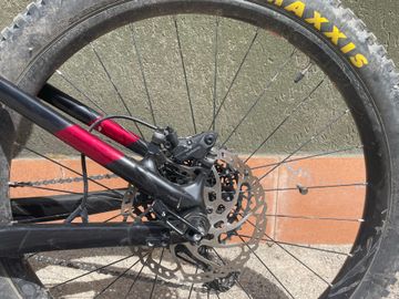 Used Trek Powerfly LT 9.7 2019 2019 Mountainbike, Light Gray, 27.5 (650B) — image 9 of 9