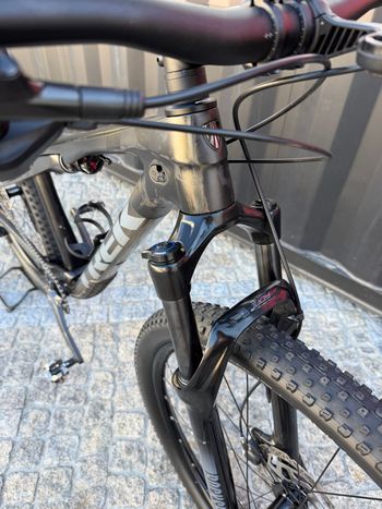 Used Trek Supercaliber SL 9.6 Gen 2 2024 2024 Mountainbike — image 6 of 10