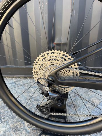 Used Trek Supercaliber SL 9.6 Gen 2 2024 2024 Mountainbike — image 9 of 10