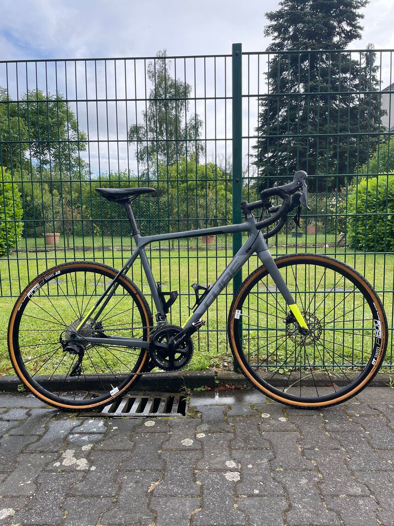 Used CUBE Cube Cross Race 2019 2019 Road & Gravel, Hellgrau — image 1 of 20
