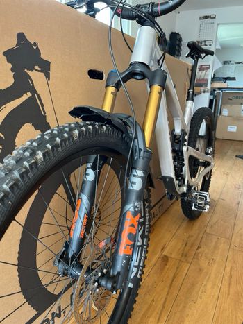 Used Propain Tyee AL 29 Highend 2023 2023 Mountainbike, White, 29 — image 3 of 6