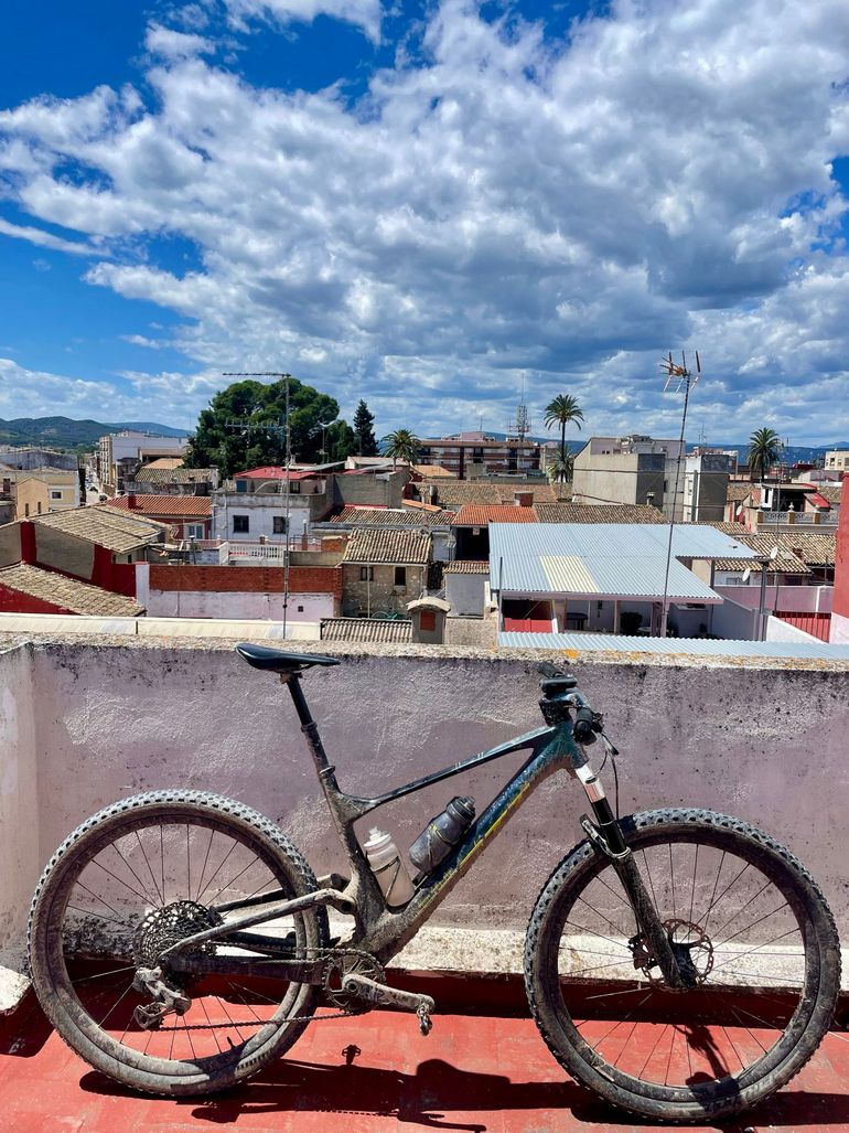Used Scott Spark RC World Cup AXS 2022 2022 Mountainbike — image 1 of 11