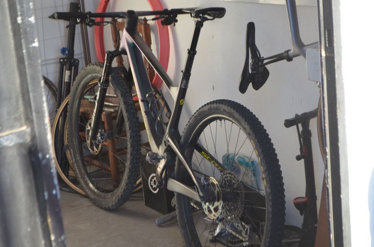 Used Scott Spark RC World Cup AXS 2022 2022 Mountainbike — image 10 of 11