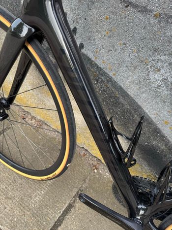 Used Specialized Tarmac SL7 Sport - Shimano 105 2025 2025 Road & Gravel — image 5 of 15
