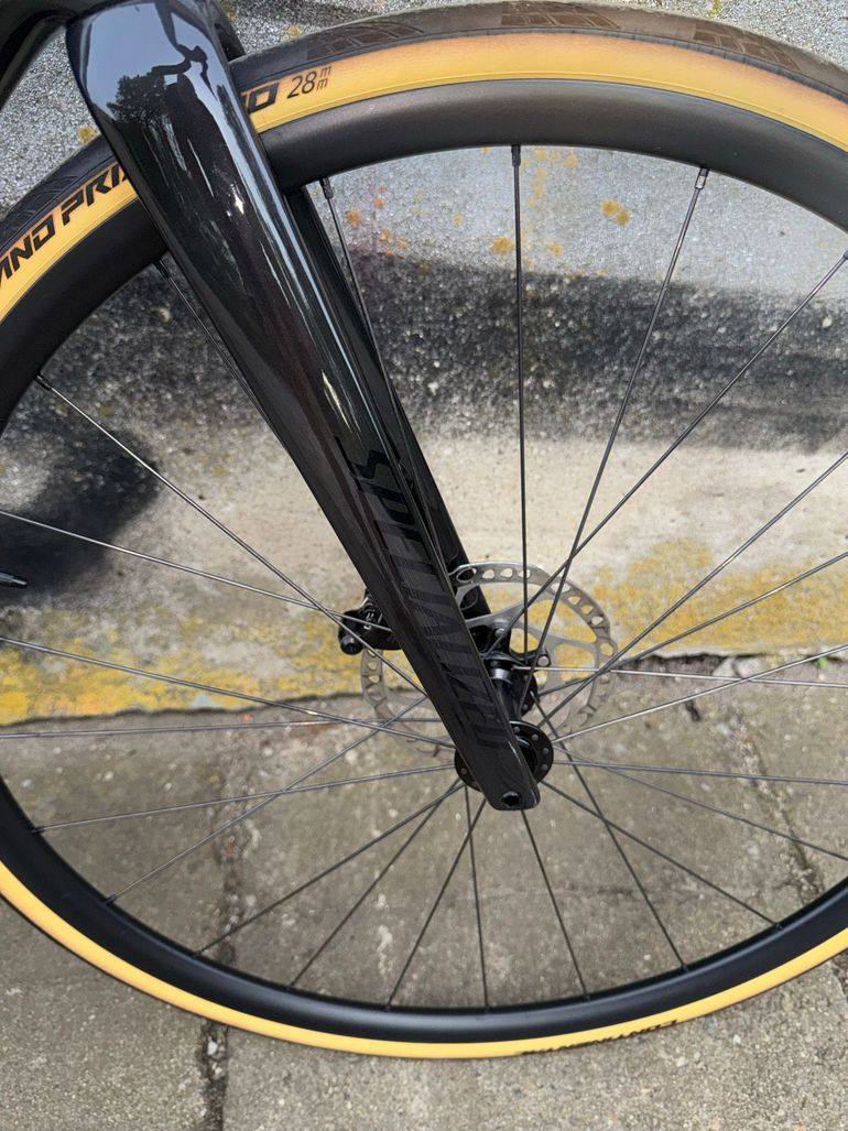 Used Specialized Tarmac SL7 Sport - Shimano 105 2025 2025 Road & Gravel — image 13 of 15