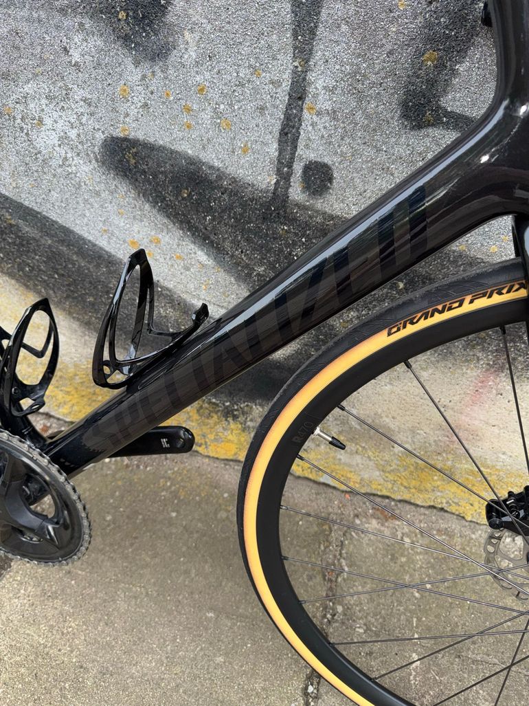 Used Specialized Tarmac SL7 Sport - Shimano 105 2025 2025 Road & Gravel — image 14 of 15