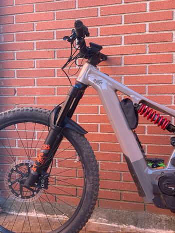 Used Focus SAM² 6.8 2023 2023 Mountainbike — image 2 of 10