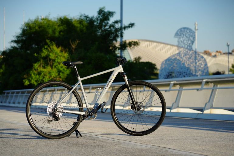 Used Canyon Pathlite 6 2022 2022 Urban, Light Gray — image 2 of 36