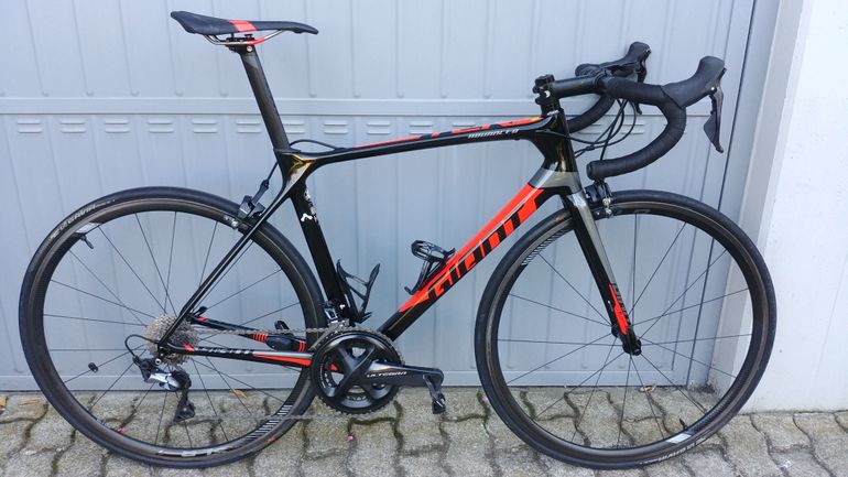 Used Giant TCR Advanced Pro 1 2018 2018 Road & Gravel, Negro — image 1 of 7