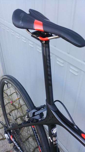 Used Giant TCR Advanced Pro 1 2018 2018 Road & Gravel, Negro — image 7 of 7
