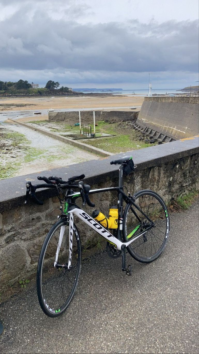 Used Scott Foil 20 2014 2014 Road & Gravel, White — image 1 of 3