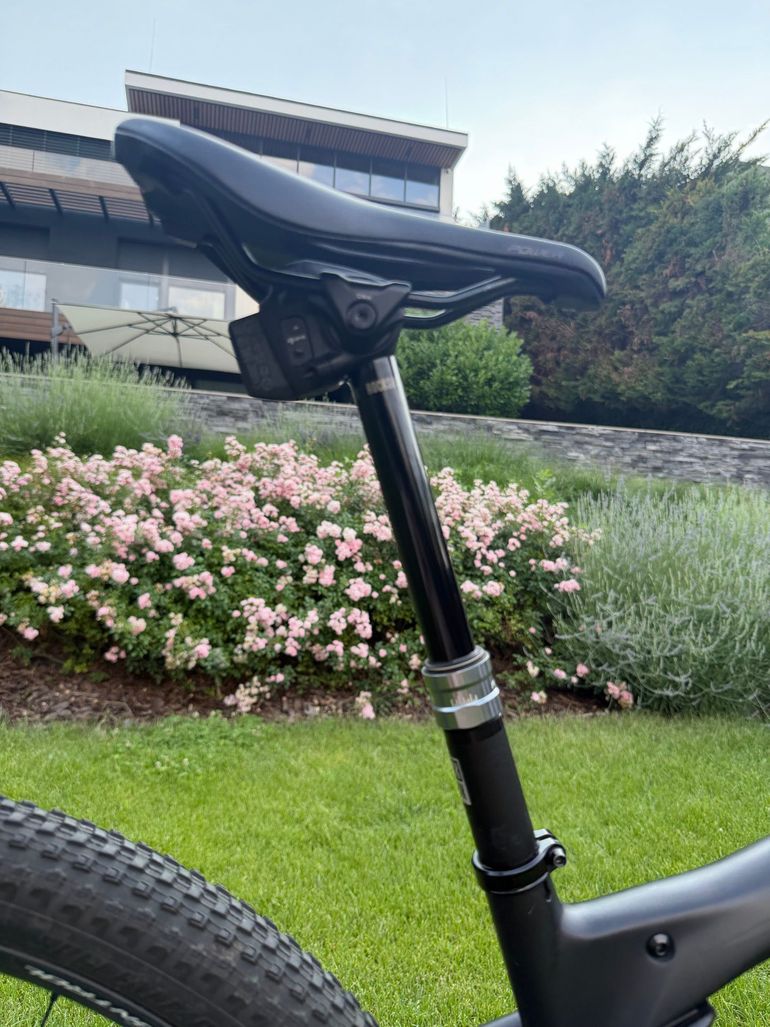Brugt Specialized Epic World Cup Expert - SRAM GX AXS, RockShox Select+ 2024 2024 Mountainbike — billede 5 af 9