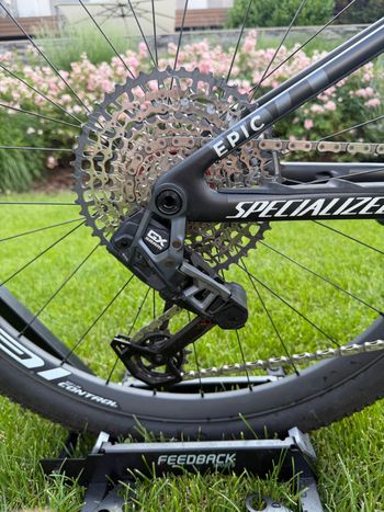 Brugt Specialized Epic World Cup Expert - SRAM GX AXS, RockShox Select+ 2024 2024 Mountainbike — billede 4 af 9