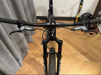 Used Specialized Epic World Cup Expert - SRAM GX AXS, RockShox Select+ 2024 2024 Mountainbike, Black, 29 — image 11 of 13