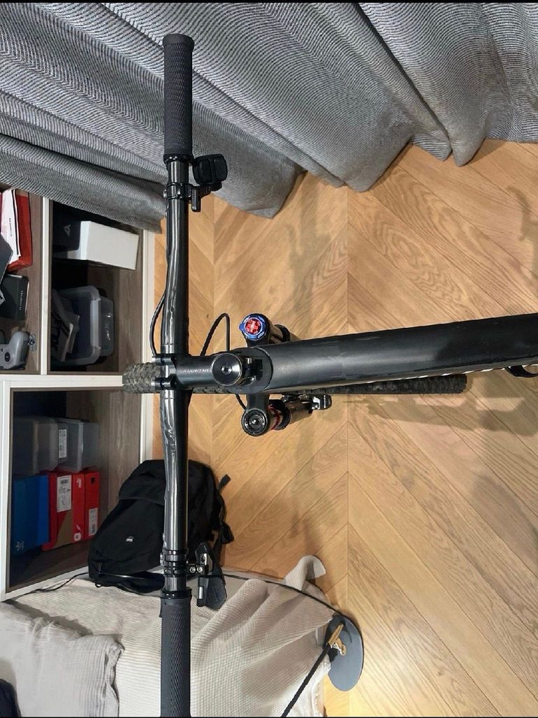 Used Specialized Epic World Cup Expert - SRAM GX AXS, RockShox Select+ 2024 2024 Mountainbike, Black, 29 — image 10 of 13